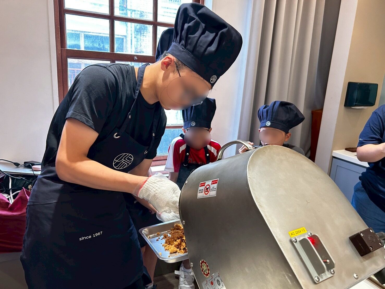 新東陽肉鬆小學堂走進大稻埕!幸夫愛兒園自主探索獻禮城隆爾